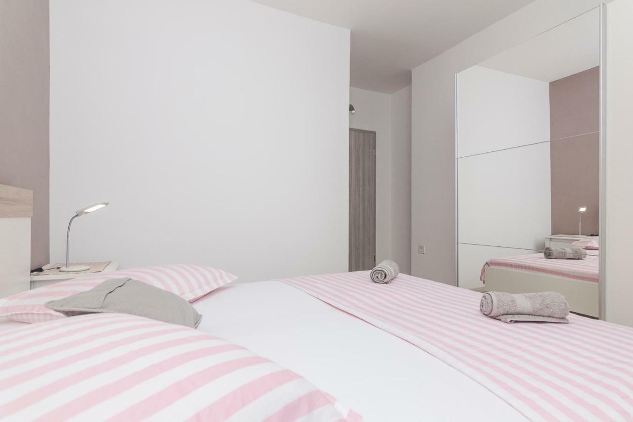 Apartments A&B Makarska Eksteriør bilde